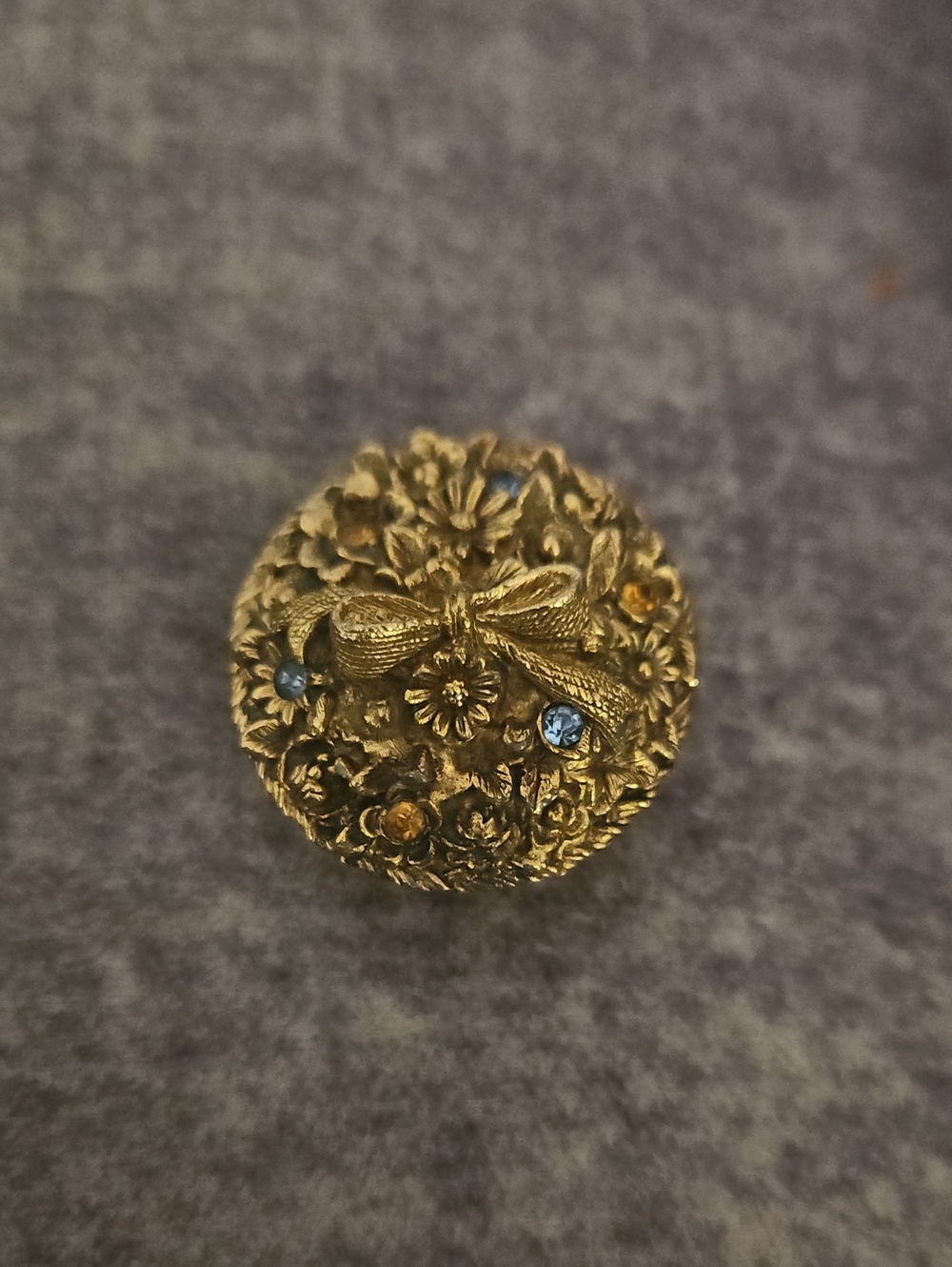 Vintage Max Factor Antique-Style Gold Floral Round Compact